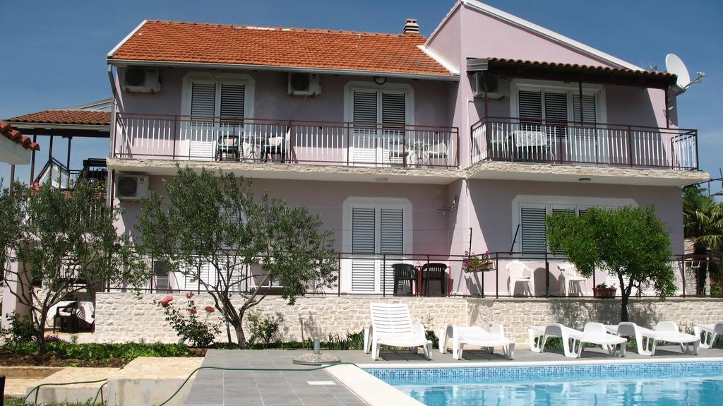 Krkahaus Hotel Lozovac Exterior photo