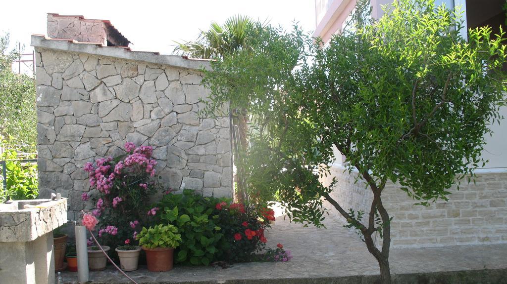 Krkahaus Hotel Lozovac Exterior photo